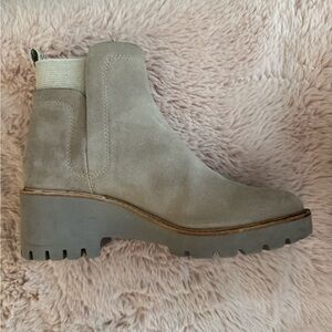 Dolce Vita Women's Suede Ankle Boots - Tan